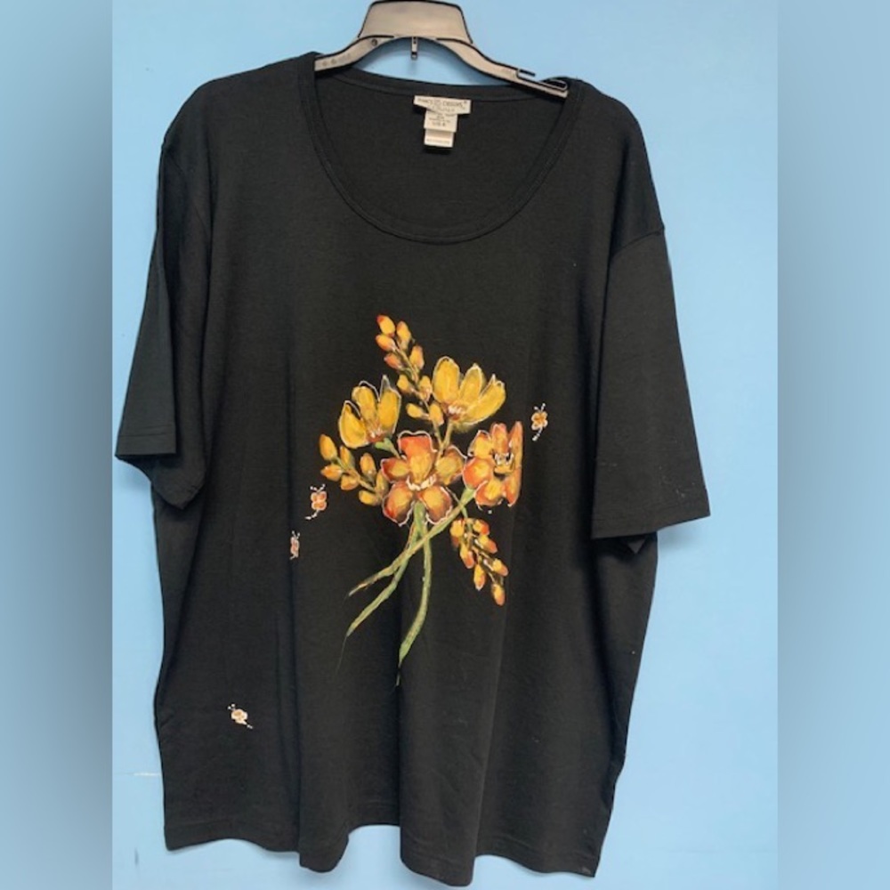 2x New black short sleeve shirt hand painted floral bouquet design